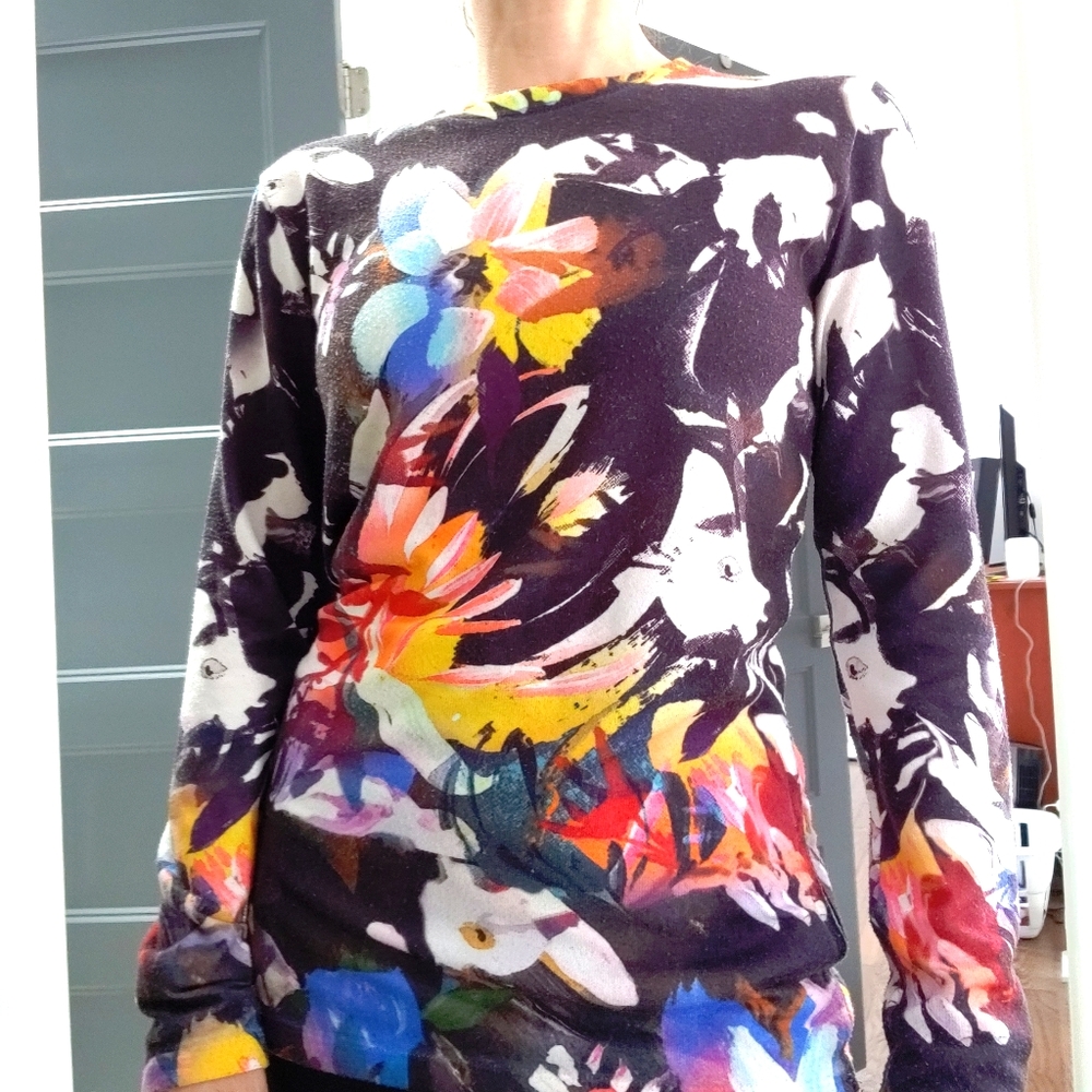 Long sleeve sweater